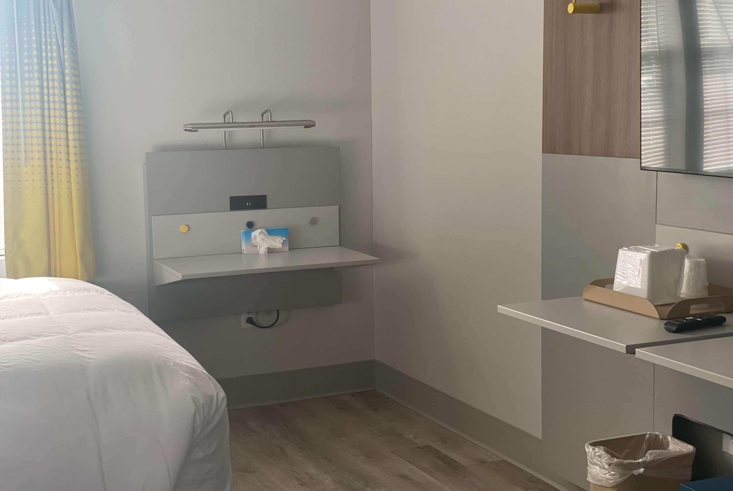 Microtel Inn By Wyndham Αθήνα Εξωτερικό φωτογραφία