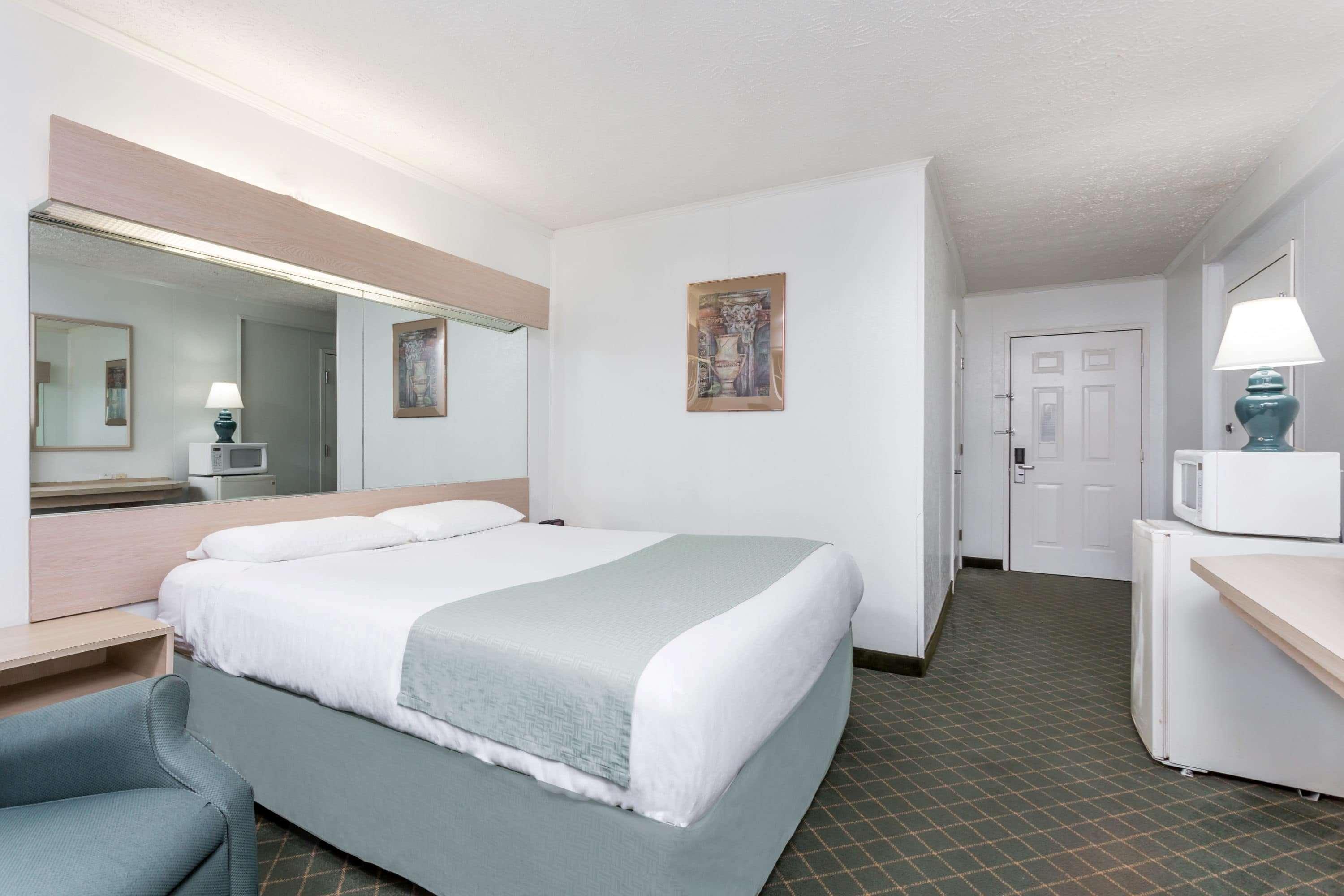 Microtel Inn By Wyndham Αθήνα Εξωτερικό φωτογραφία